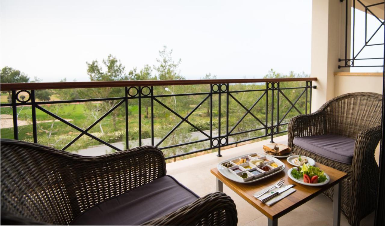 Korineum Golf & Beach Resort Agios Georgios  Bagian luar foto