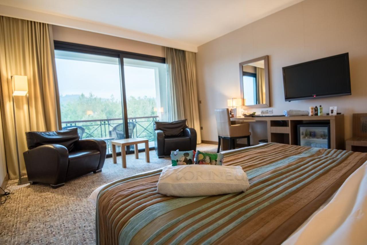 Korineum Golf & Beach Resort Agios Georgios  Bagian luar foto