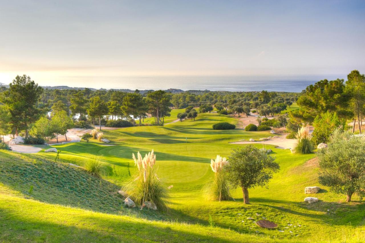 Korineum Golf & Beach Resort Agios Georgios  Bagian luar foto