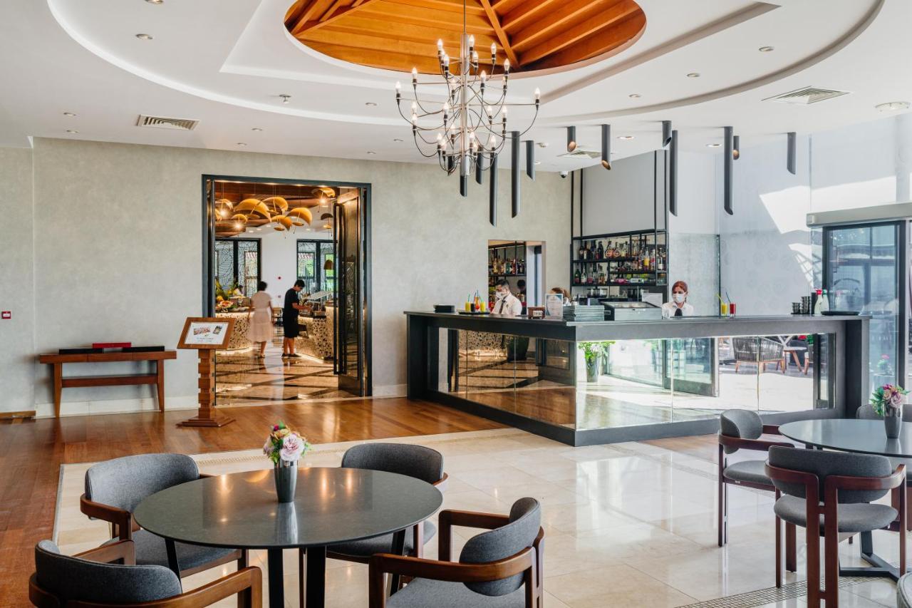 Korineum Golf & Beach Resort Agios Georgios  Bagian luar foto