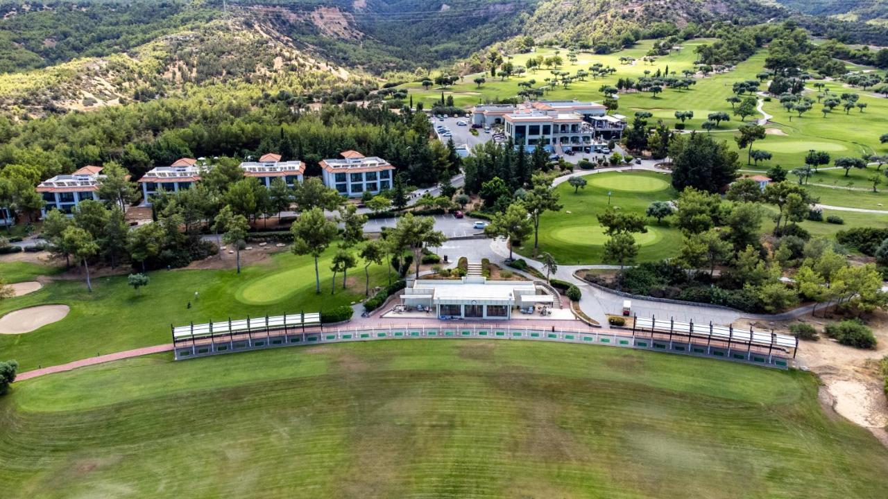 Korineum Golf & Beach Resort Agios Georgios  Bagian luar foto