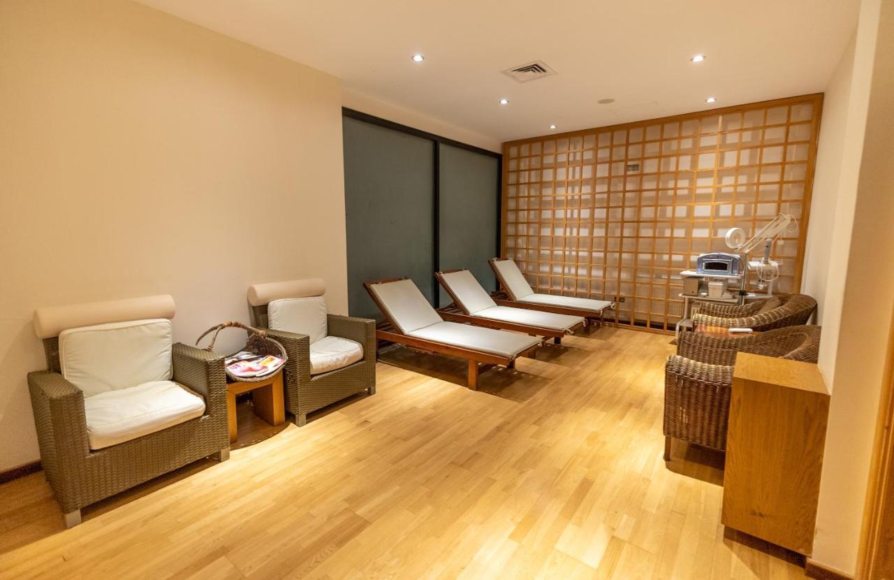 Korineum Golf & Beach Resort Agios Georgios  Bagian luar foto