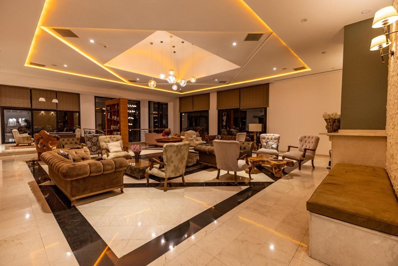 Korineum Golf & Beach Resort Agios Georgios  Bagian luar foto