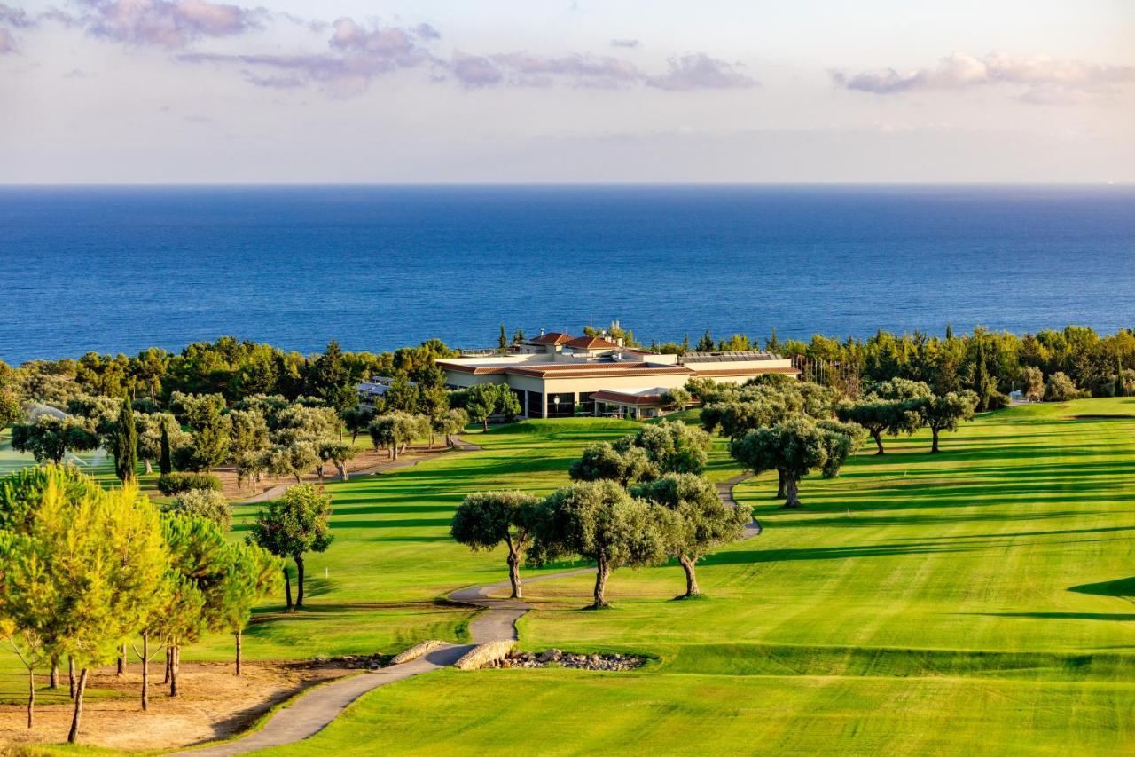 Korineum Golf & Beach Resort Agios Georgios  Bagian luar foto